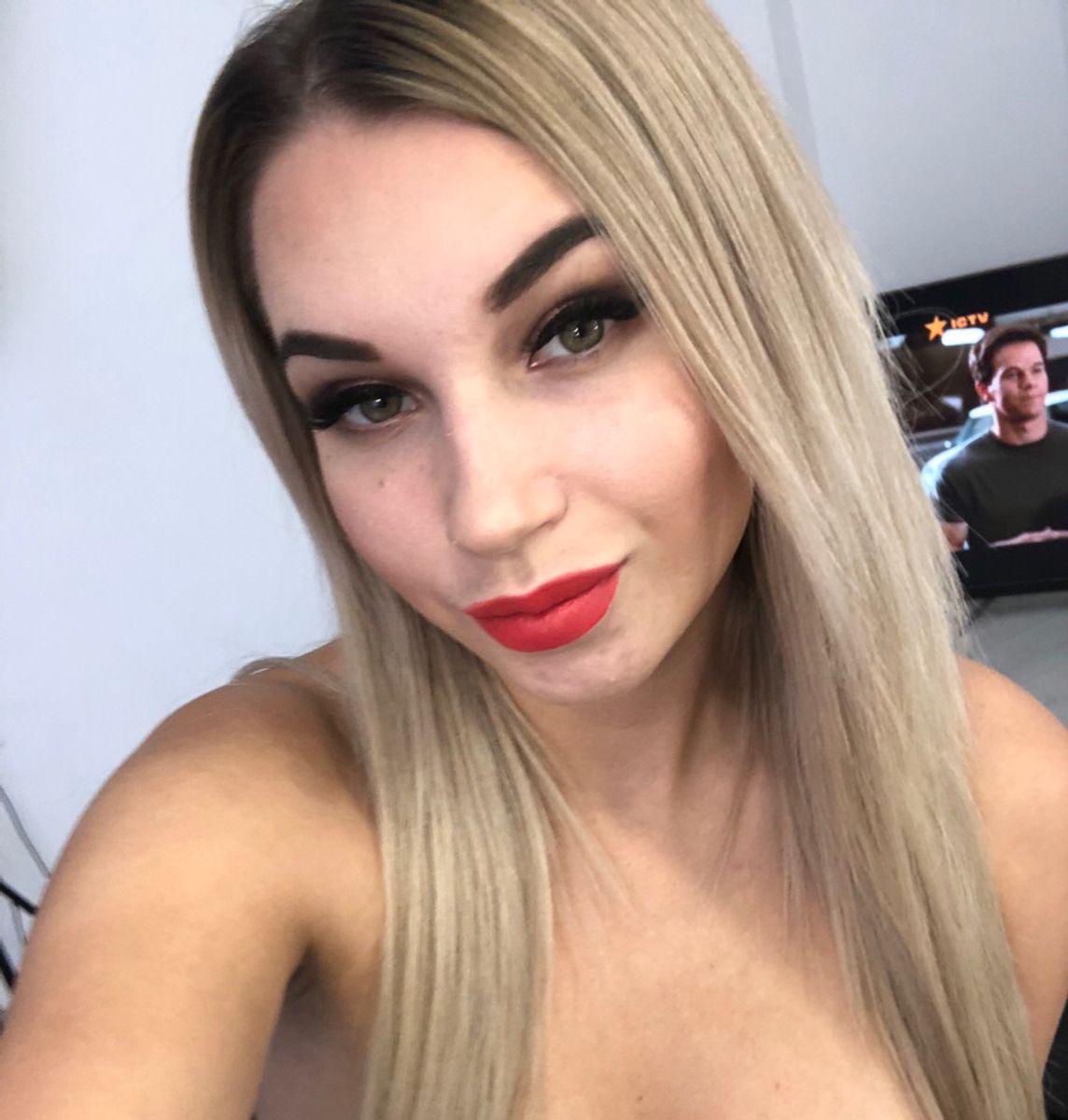 SexxiArinka 18