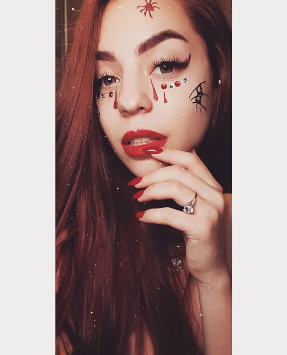 GirlHomeAlone