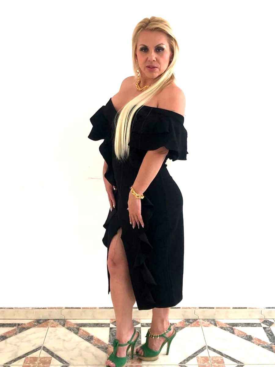 Skype live sex chat with Myrnasexxx