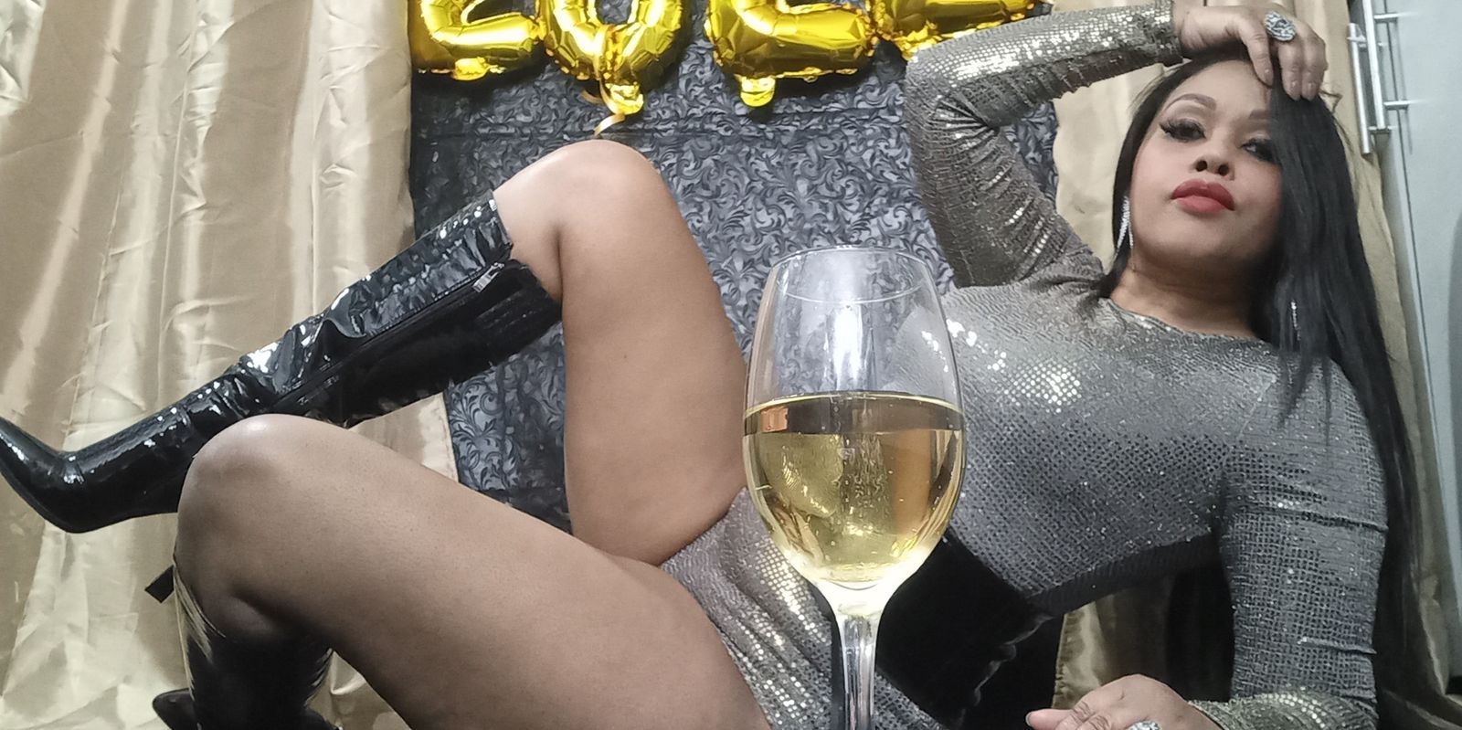 MistressDeborah live webcam show