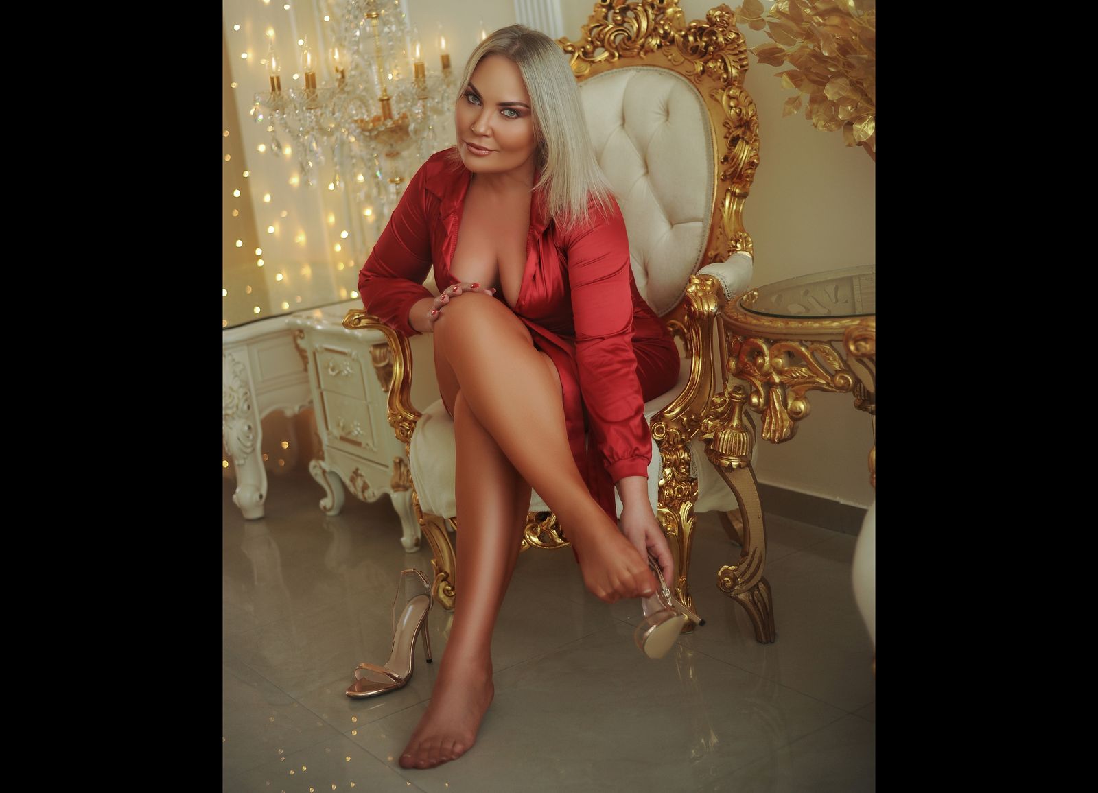 Goddess_Divina live webcam show