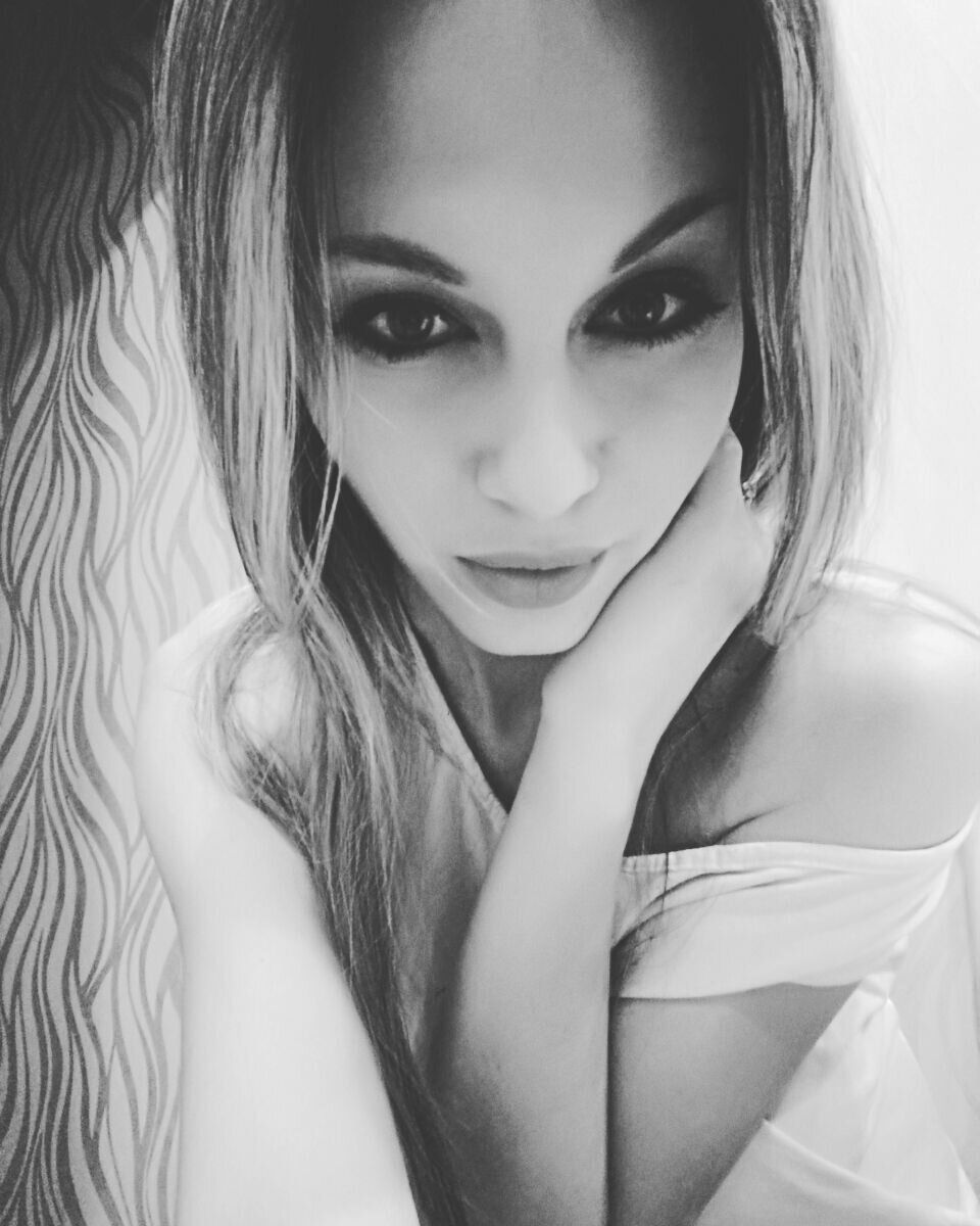 Viky_V ️ Live Cams Skype, Teams, Discord & Telegram