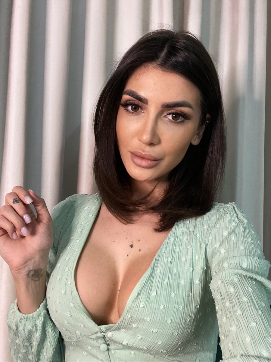 Amelie Knight