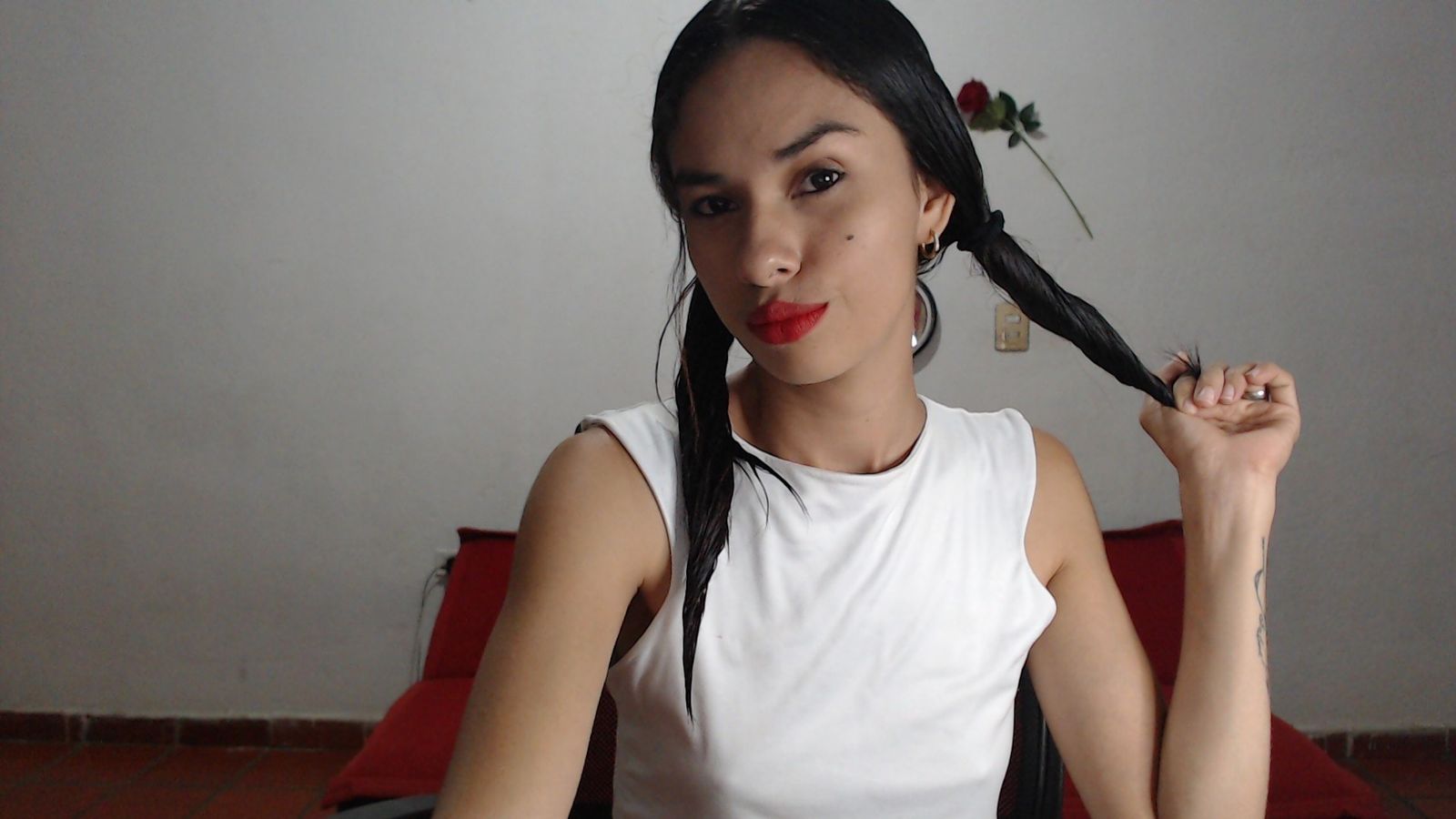 ROSERUBY Skype - SkyPrivate Girl Profile & Live Cam Show SkyPrivate RU