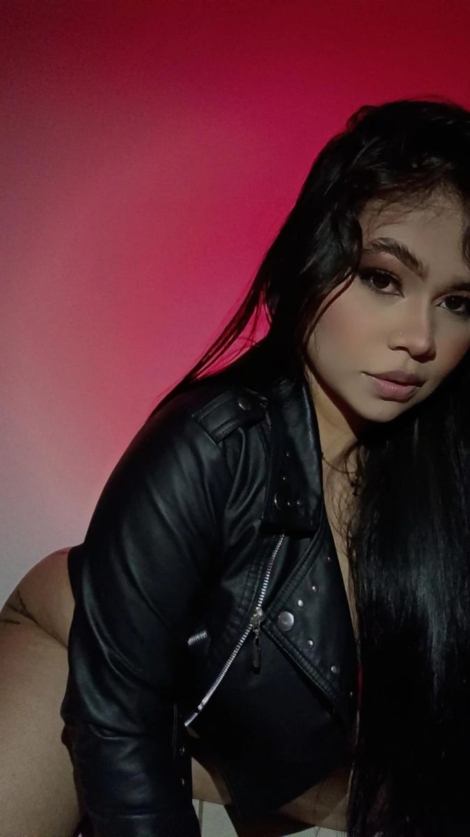 Isobelcooper Skype SkyPrivate Girl Profile & Live Cam Show SkyPrivate