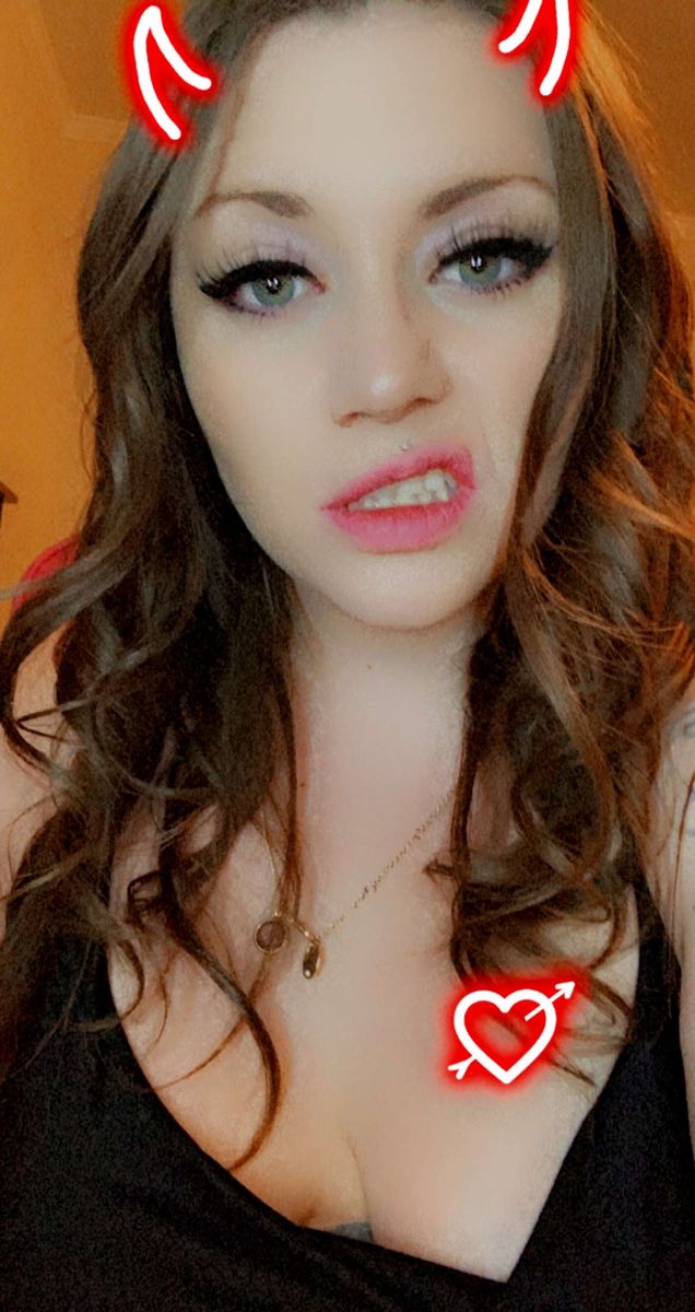 Skype live sex chat with ThePolyPeach