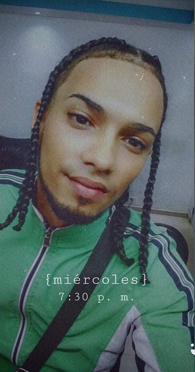 Skype live sex chat with Dominicano04