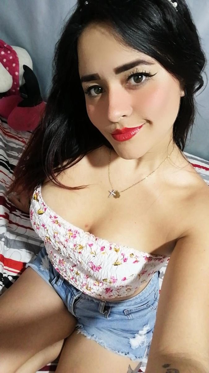 Skype live sex chat with lizeth