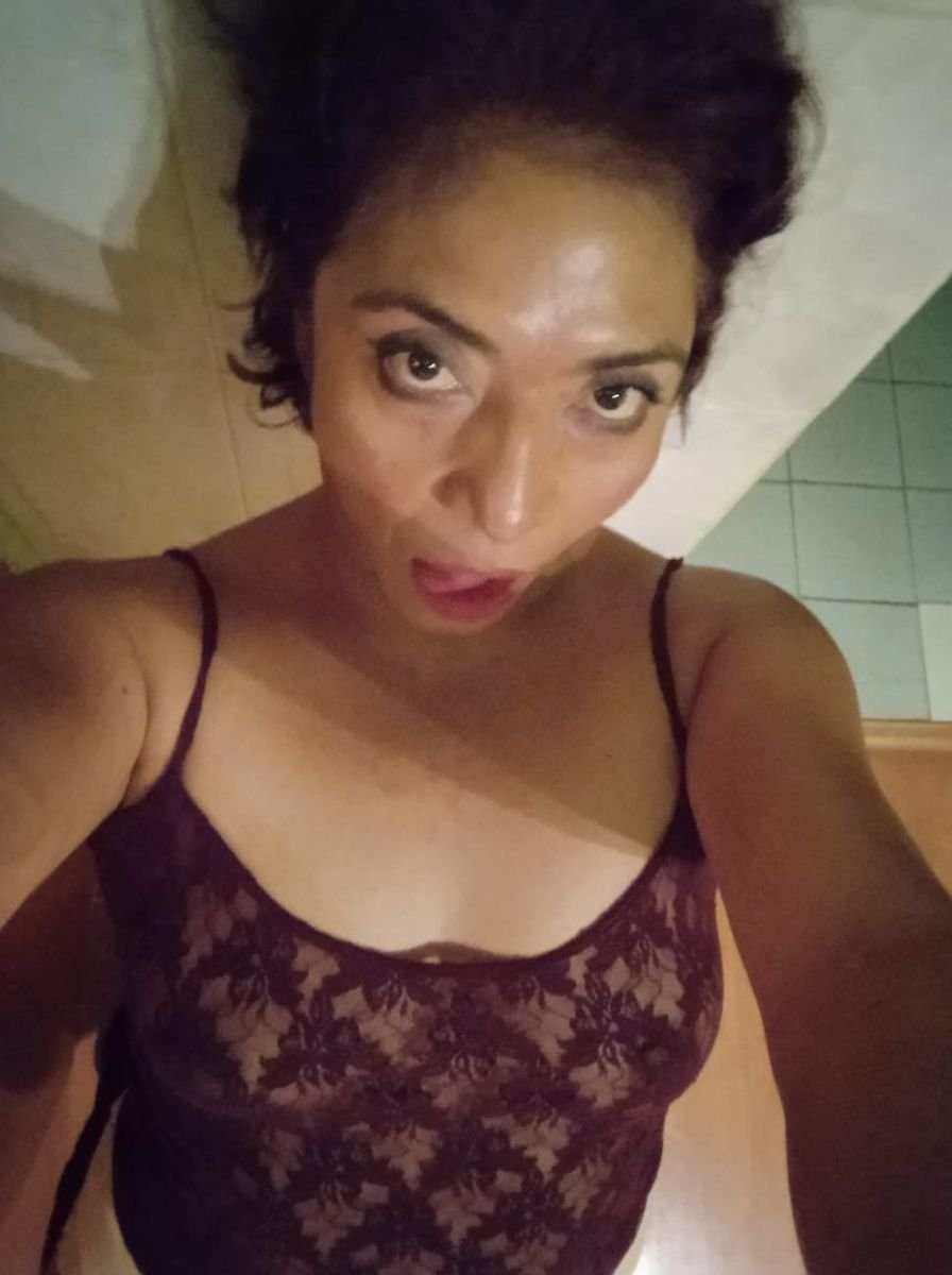 Skype live sex chat with Marcela_SweetHeart
