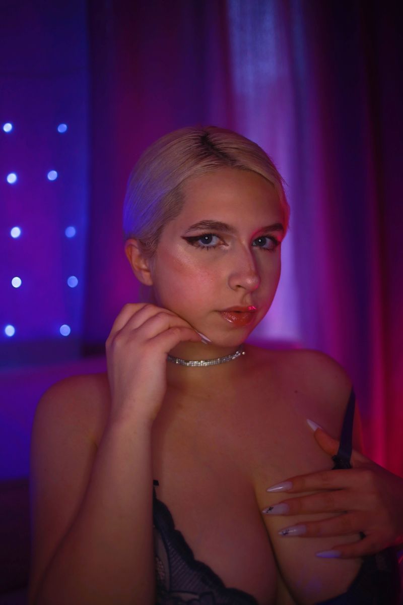 SkyPrivate live sex chat with sunshinekatie