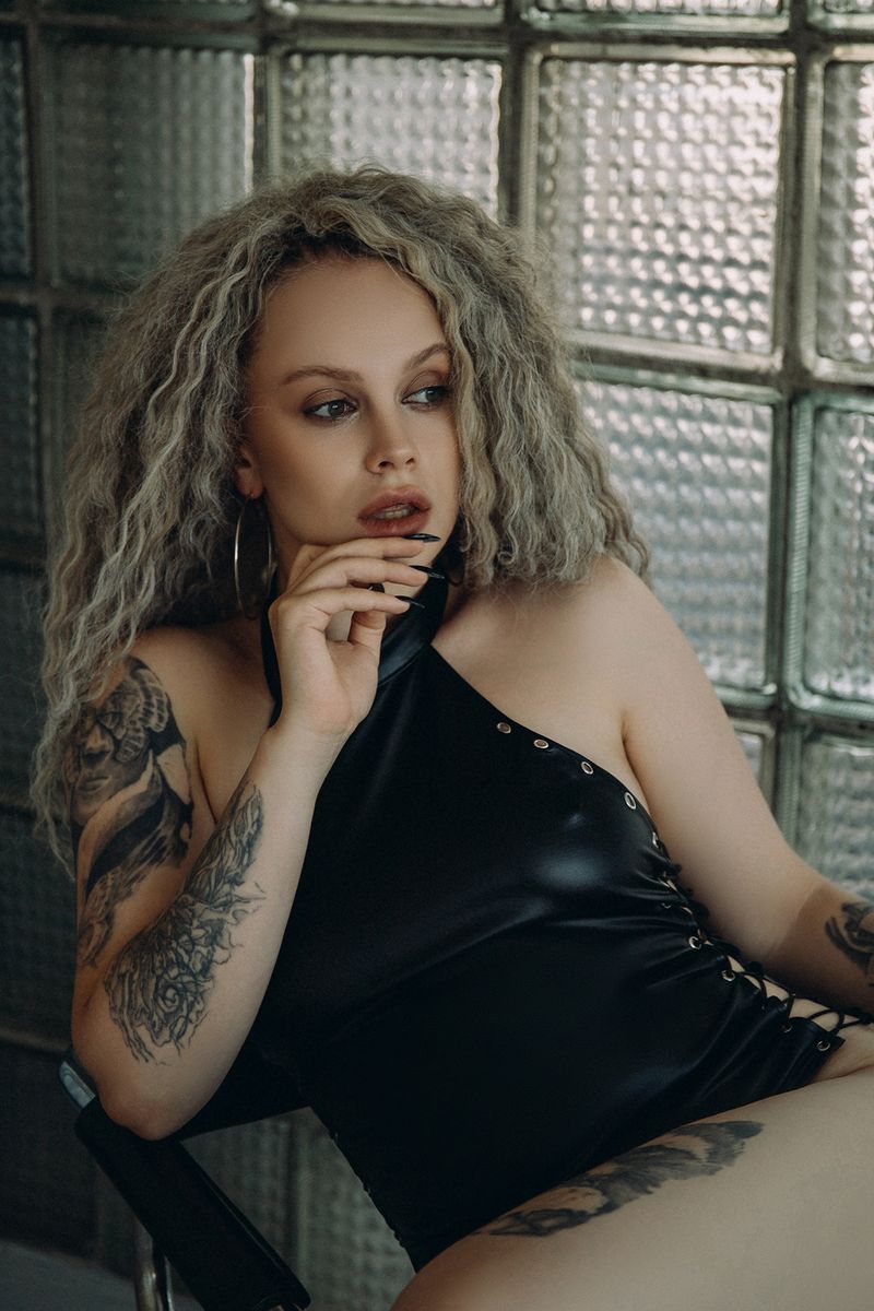 Wet_Lana
