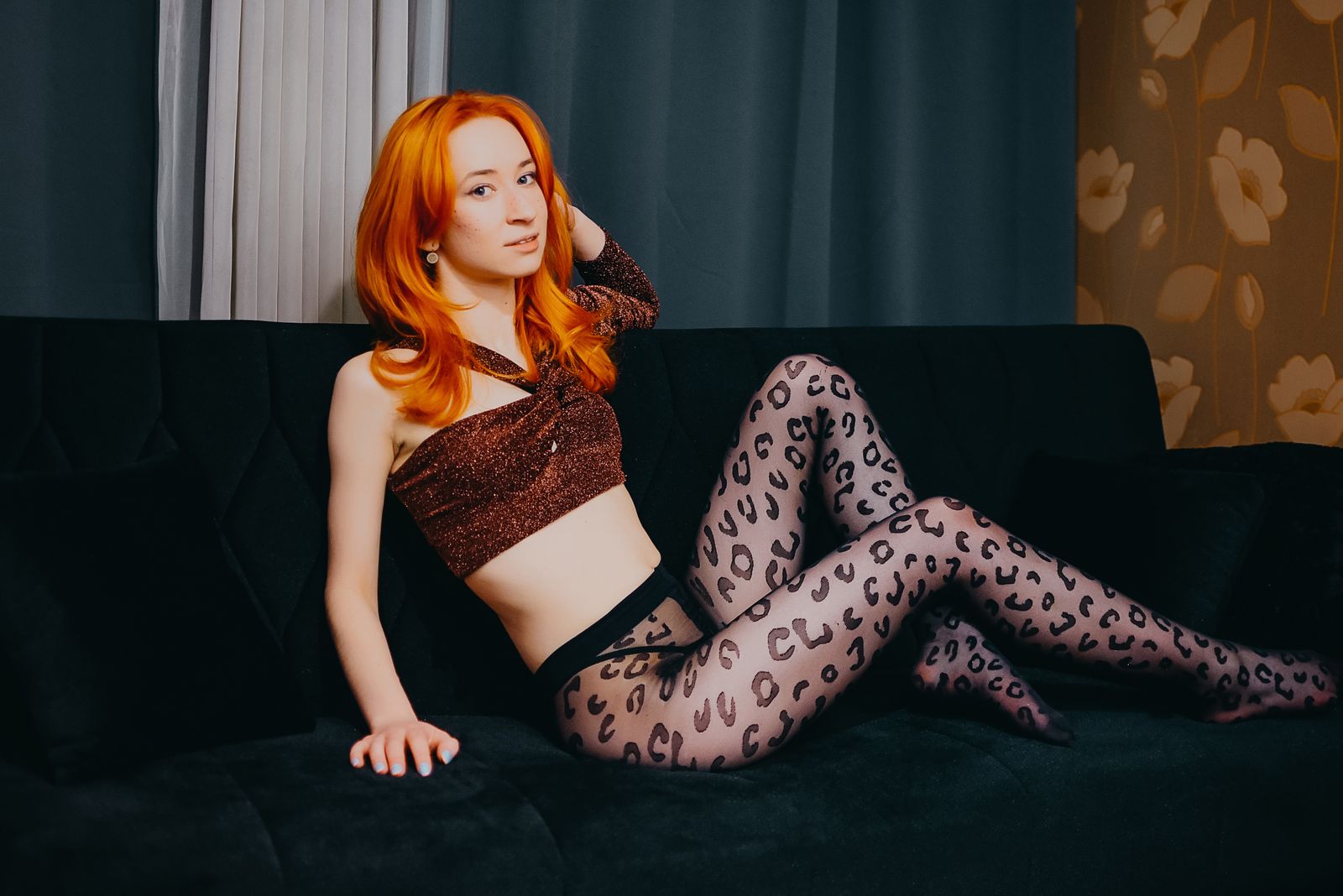 Skype live sex chat with SabrinaLaurenn