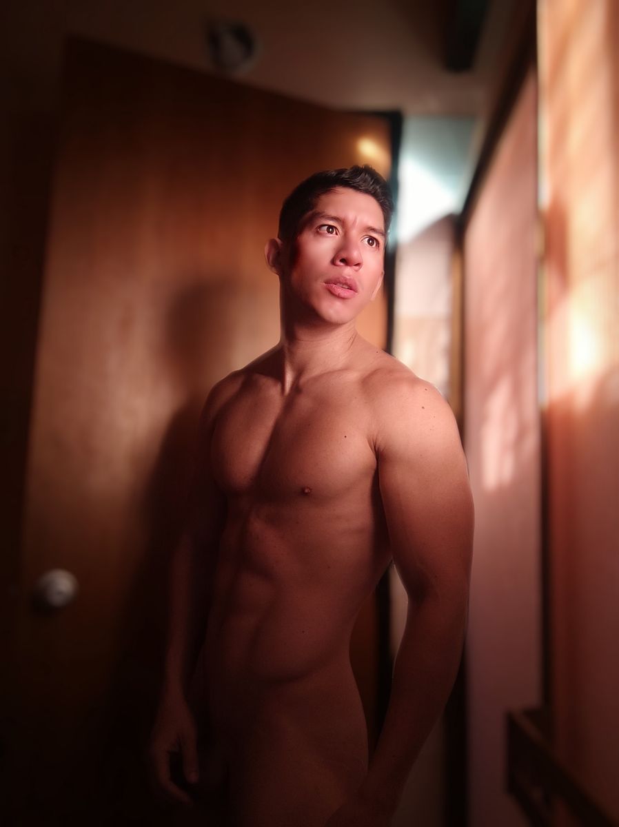 SkyPrivate live sex chat with Andy