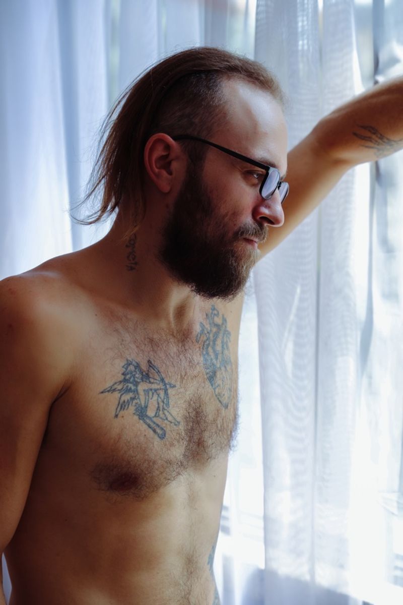 SkyPrivate live sex chat with Jean Dubois