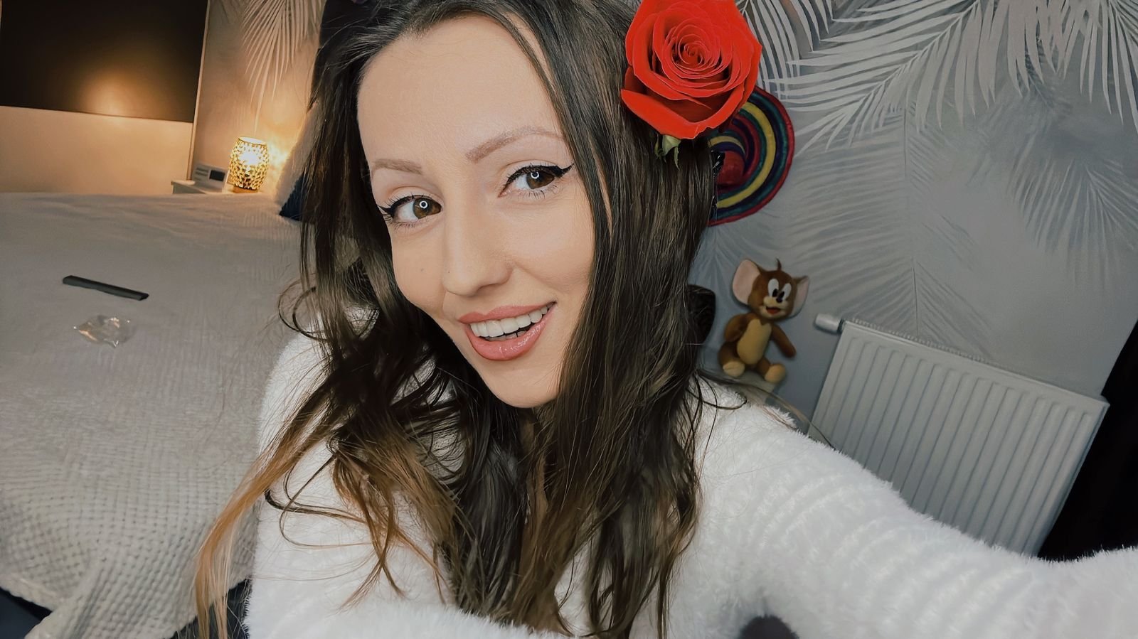 ALEXIA CAGE Skype - luxuretv.life Girl Profile & Live Cam Show luxuretv ...