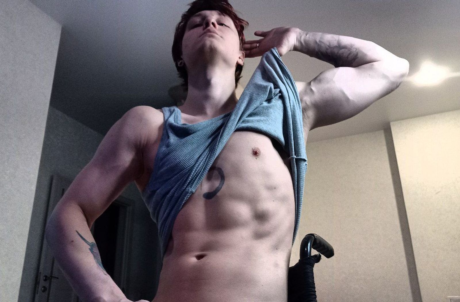 Skype live sex chat with Alex_WandHot