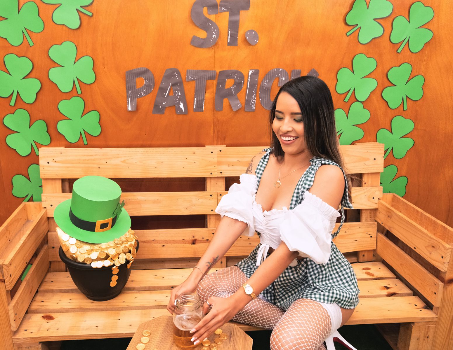 Madelaine Jones Skype SkyPrivate Girl Profile & Live Cam Show SkyPrivate