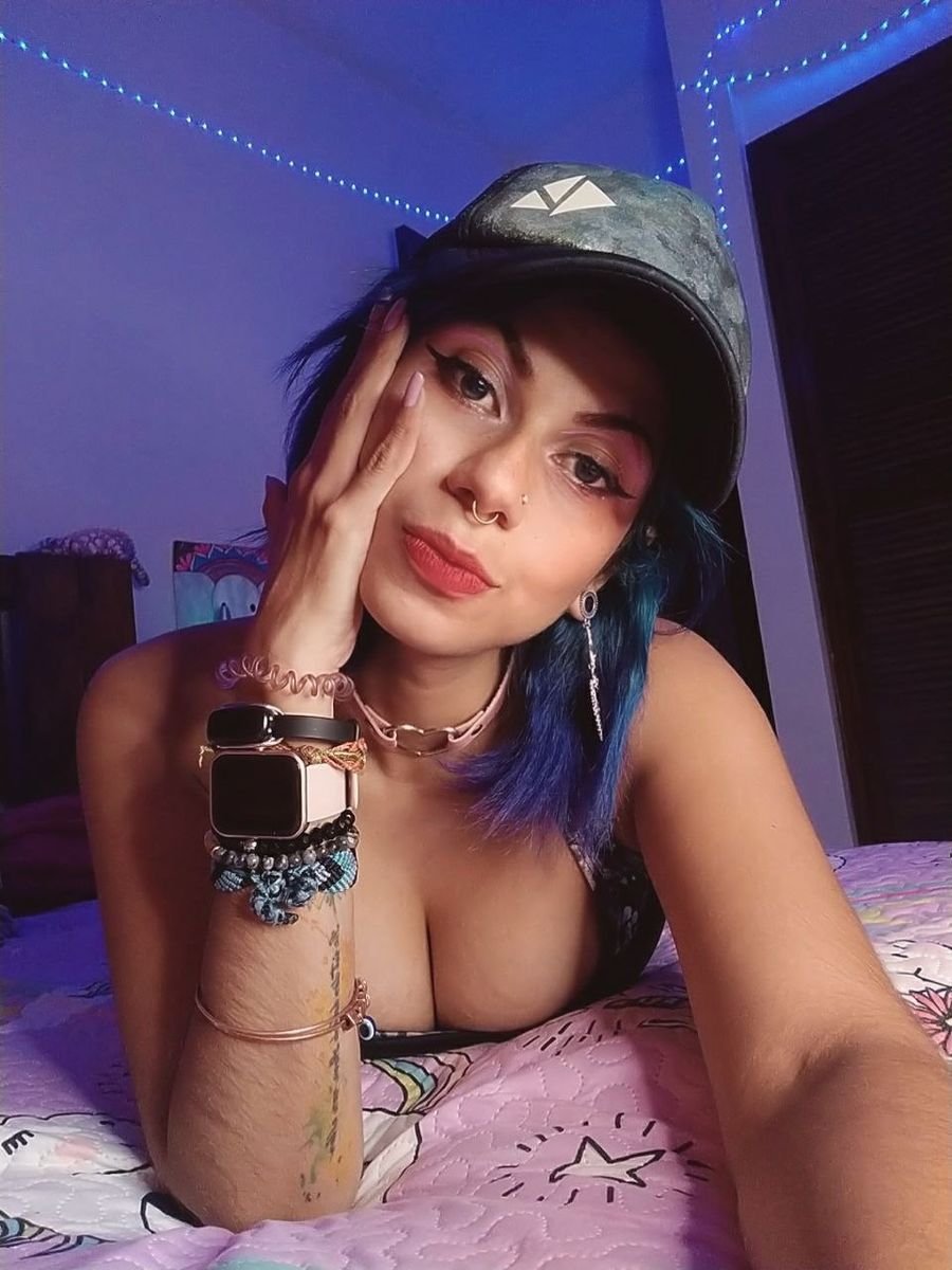 Skype live sex chat with lady_hentai