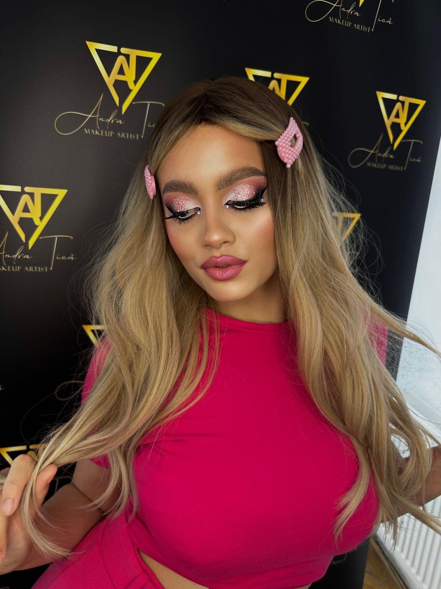 SabrinaJade