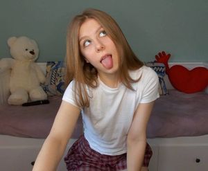 Mira Moore Skype - SkyPrivate Girl Profile & Live Cam Show ...