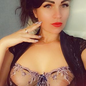 Profile picture - Goddess Monica