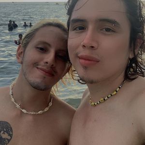 Profile picture - Laden And Aroon