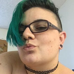 Profile picture - Violet Smoak