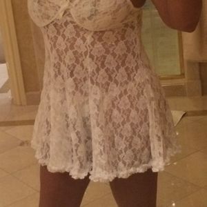Female Profile & Live Cam Show SkyPrivate