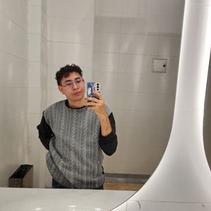 Profile picture - Alex bans