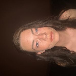 Profile picture - Rose Wild