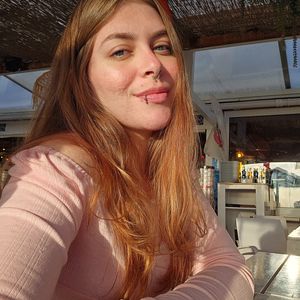 Profile picture - Julie