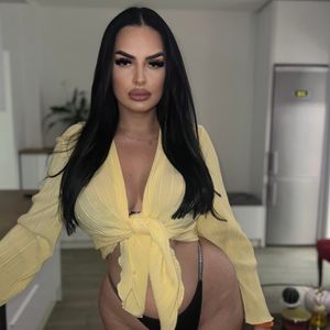 Profile picture - Roberta Lopez