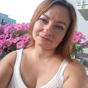 Profile picture - Angela