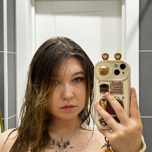 Profile picture - Di