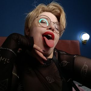 Profile picture - Monica