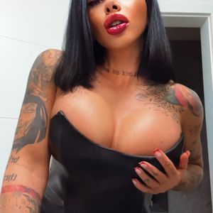 Profile picture - NinaShay