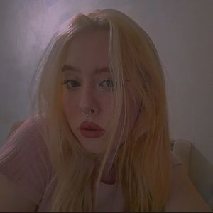 Profile picture - Nora