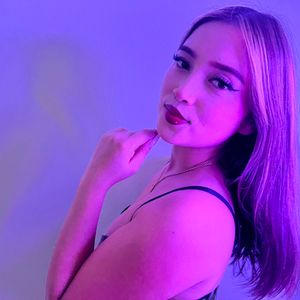 Profile picture - Lia Miller