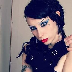 Profile picture - gigi blackhornze