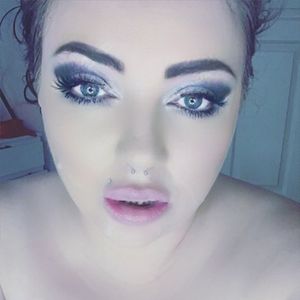 Profile picture - crystaldenison