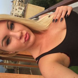 Profile picture - Bella