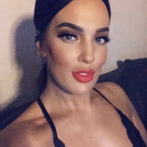 Profile picture - Mistress Della