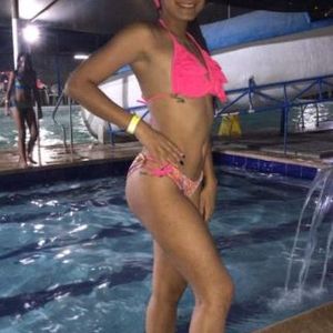 Profile picture - Angie Bell