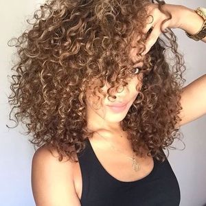 Profile picture - Mia