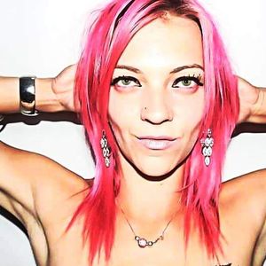 Profile picture - Erynn Love