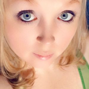 Profile picture - Vee Snow