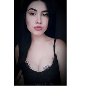 Profile picture - Model Olya