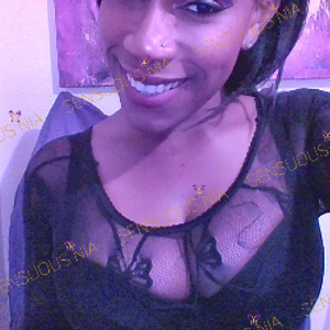 Profile picture - Nia Farah