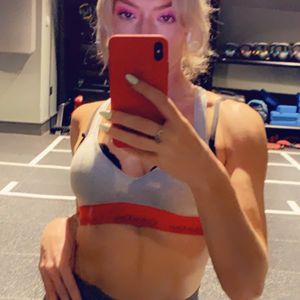 Profile picture - Cum4UCharlie