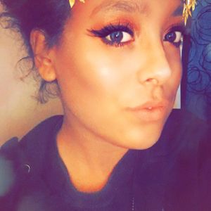 Profile picture - Cherry Divine